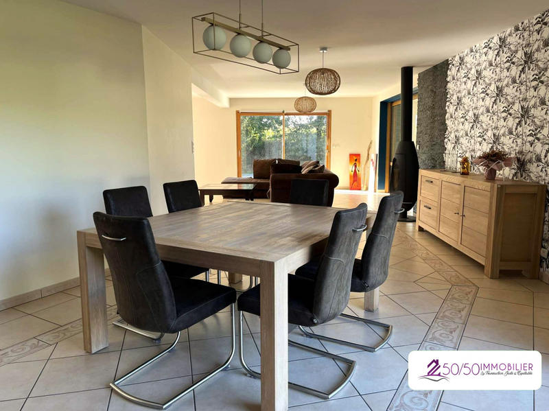 Maison contemporaine - 190 m² - 7 pièces