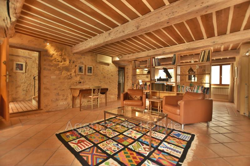 Maison - 210 m² - 6 pièces