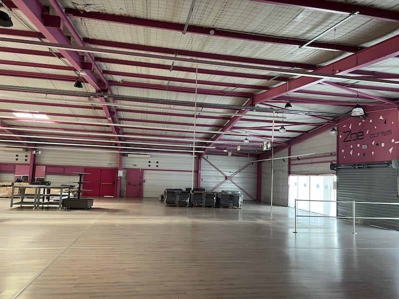 Local commercial - 964 m² - 5 pièces