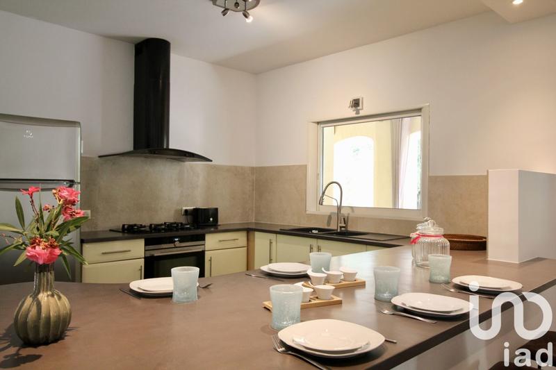 Maison - 225 m² - 5 pièces