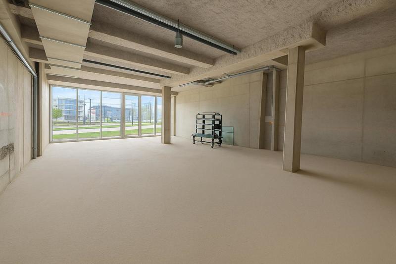 Local commercial - 111 m²