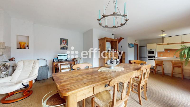 Maison traditionnelle - 132 m² - 7 pièces