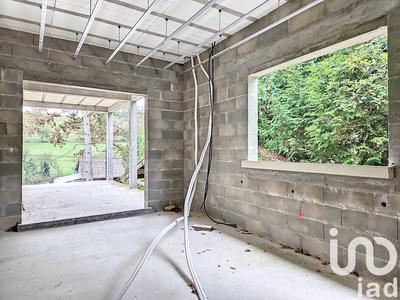 Maison - 237 m² - 7 pièces