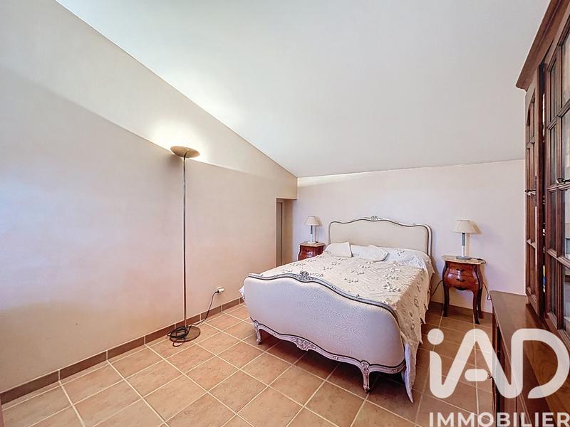 Maison - 195 m² - 5 pièces