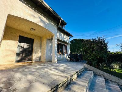 Maison - 138 m² - 5 pièces