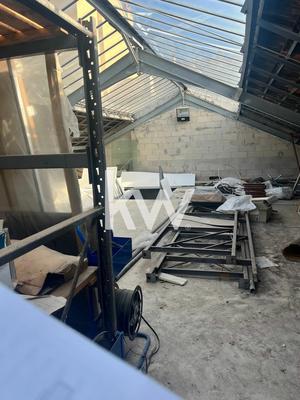 Local commercial - 220 m²