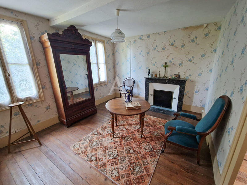 Maison - 208 m² - 8 pièces