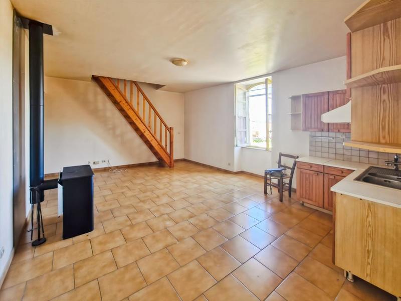 Maison en pierre - 110 m² - 3 pièces