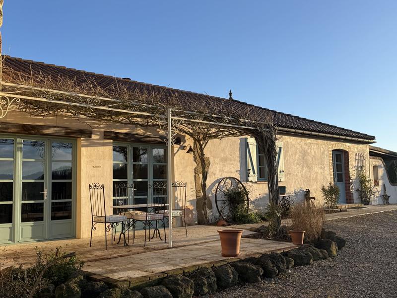 Maison ancienne - 370 m² - 8 pièces