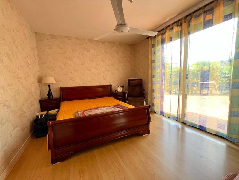 Maison - 180 m² - 7 pièces