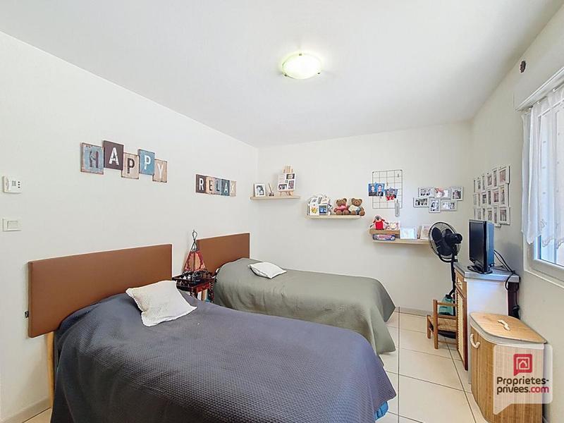 Maison - 202 m² - 7 pièces