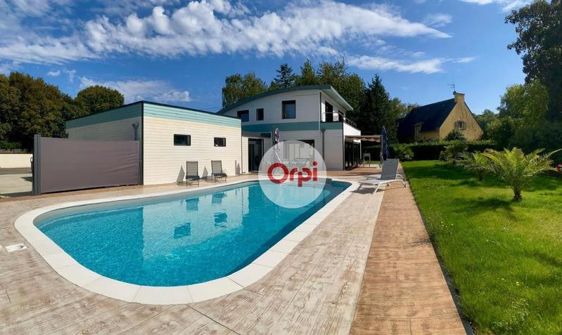 Demeure - 200 m² - 5 pièces