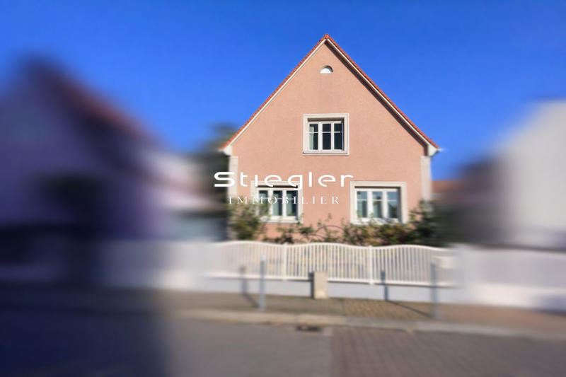 Maison - 98 m² - 4 pièces