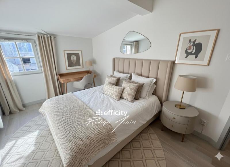 Appartement - 120 m² - 5 pièces