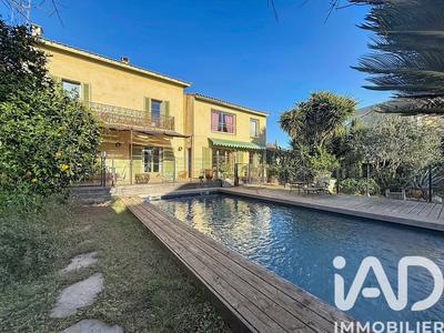 Maison - 182 m² - 5 pièces