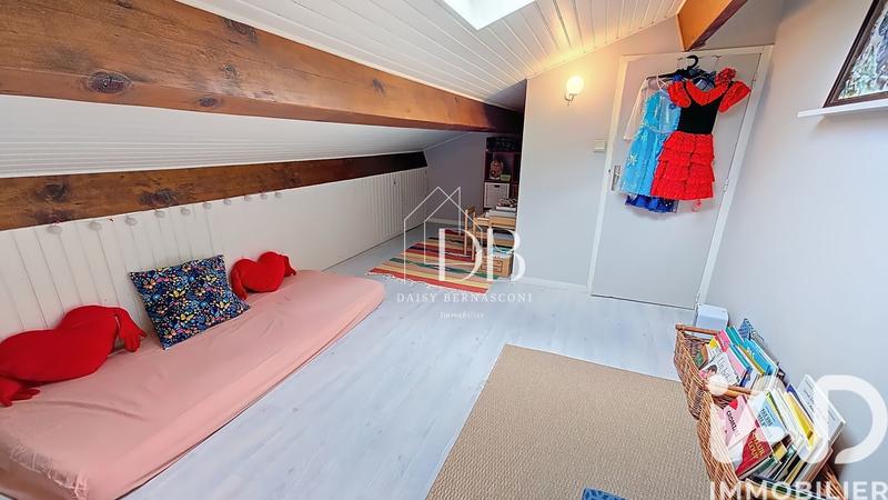 Maison - 176 m² - 7 pièces