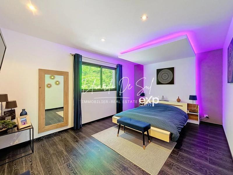 Maison - 142 m² - 5 pièces