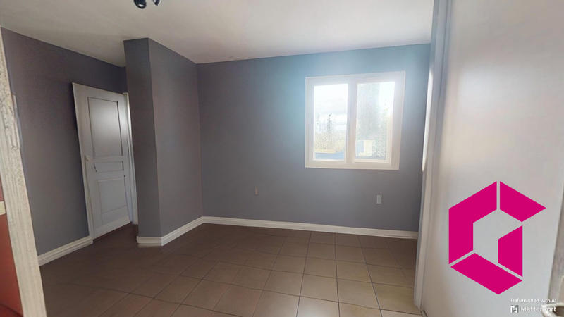 Maison - 240 m² - 6 pièces