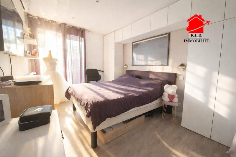 Appartement - 85 m² - 4 pièces