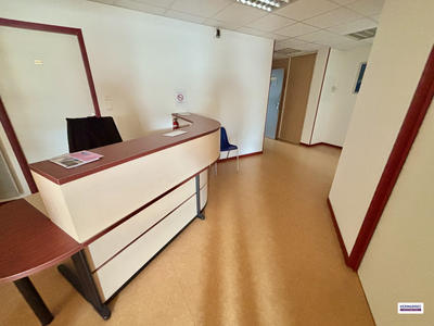Bureau - 104 m²