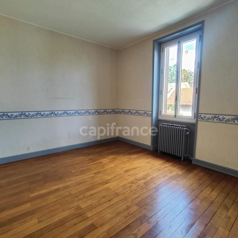 Maison - 210 m² - 10 pièces