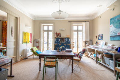 Appartement - 273 m² - 8 pièces