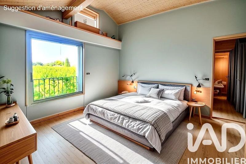 Maison - 290 m² - 9 pièces