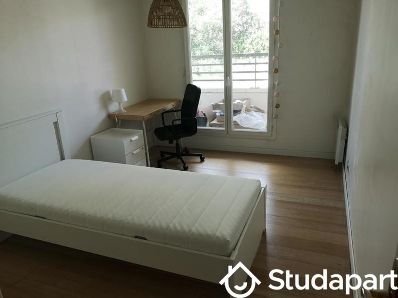 Chambre - 12 m² - 1 pièce