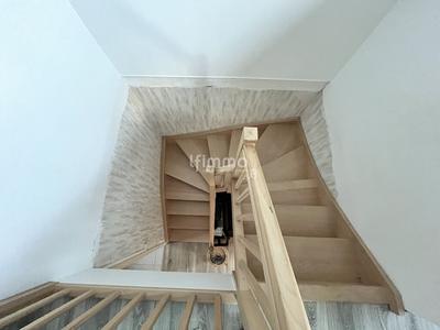 Maison - 104 m² - 5 pièces