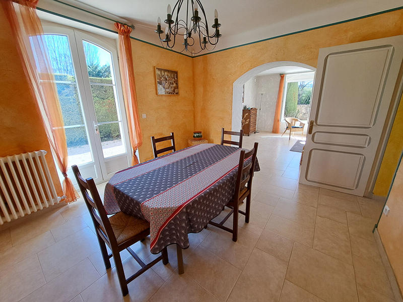 Maison - 200 m² - 7 pièces