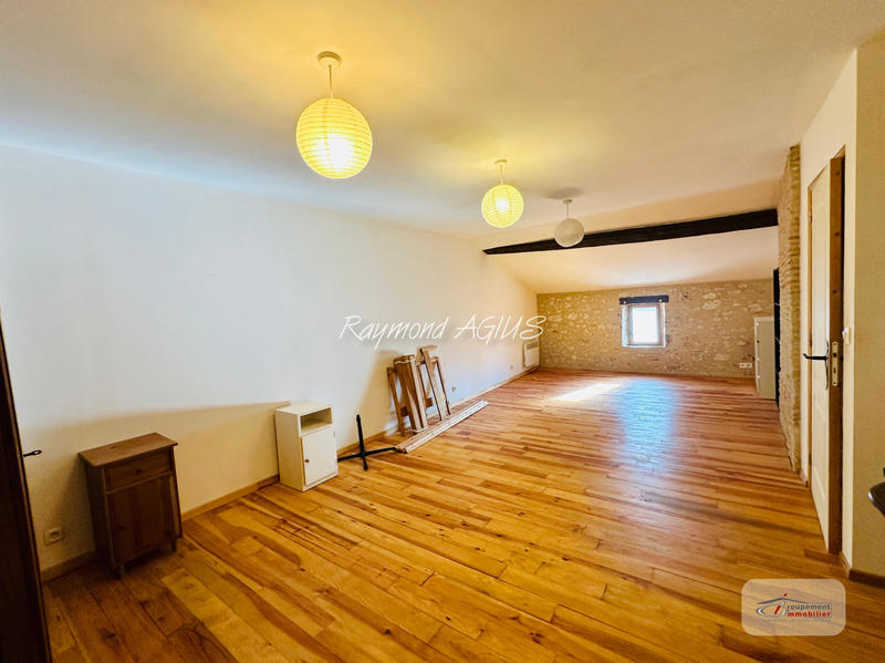 Maison de village - 214 m² - 9 pièces