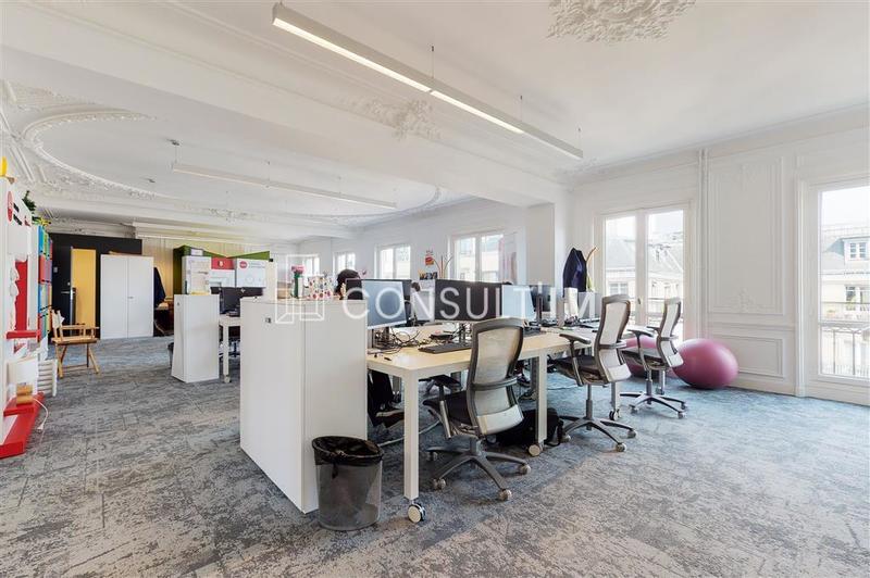 Bureau - 680 m²