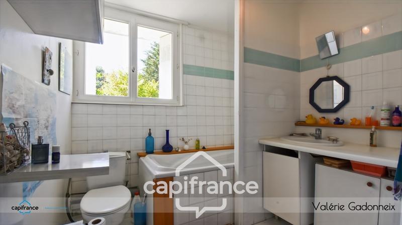 Maison - 187 m² - 9 pièces