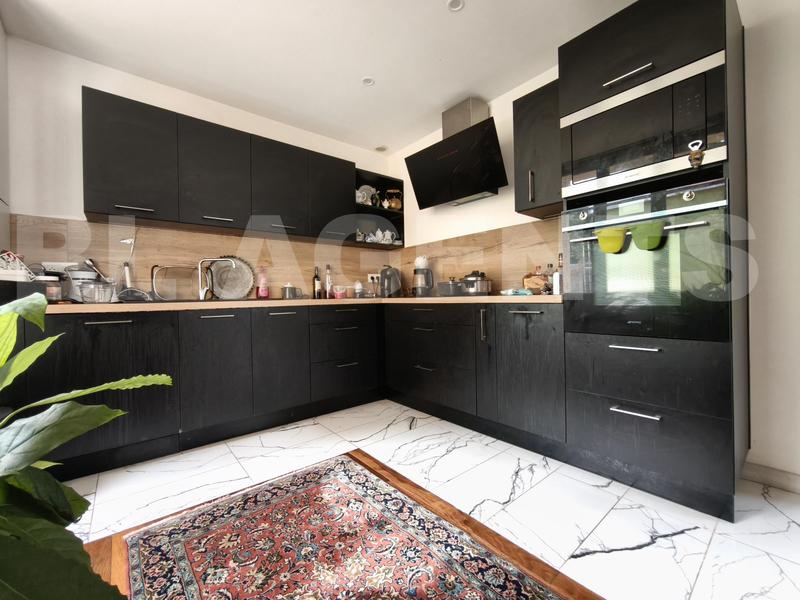 Maison - 182 m² - 5 pièces