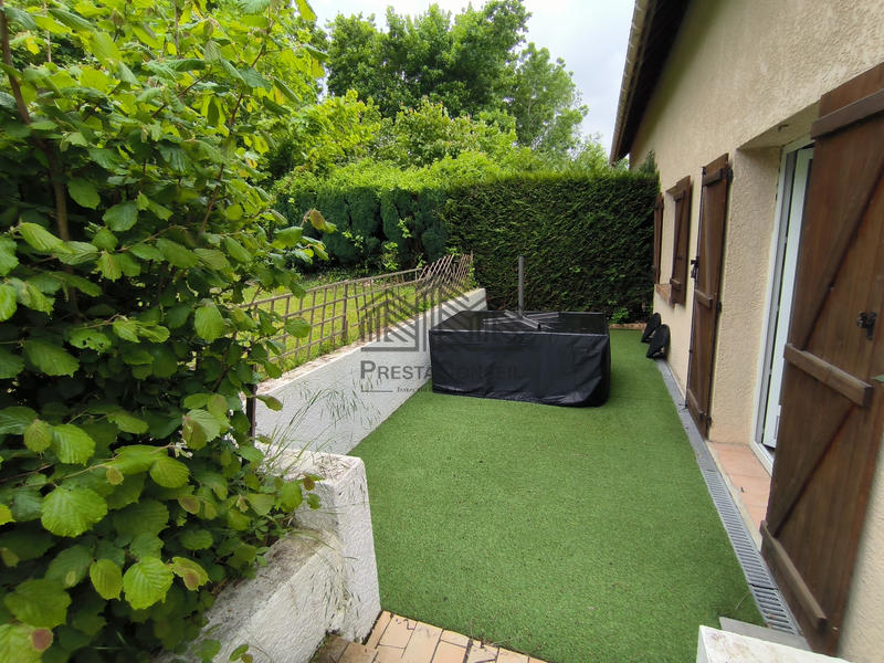 Maison - 76 m² - 8 pièces