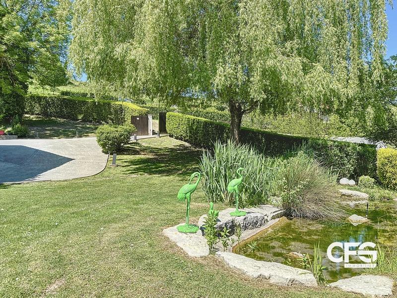 Propriété - 8 pièces