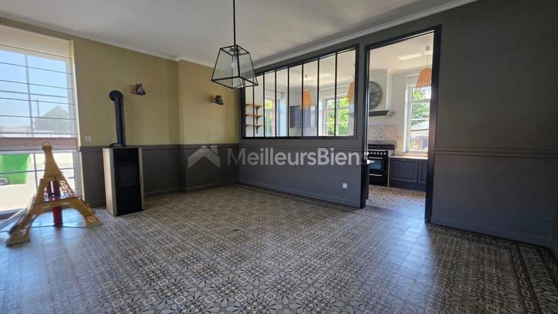 Maison - 227 m² - 9 pièces