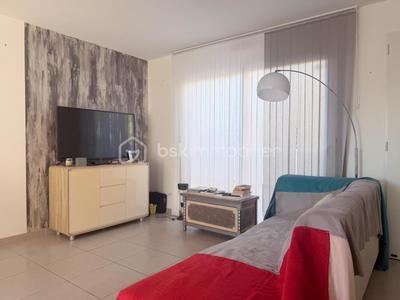 Maison - 104 m² - 5 pièces