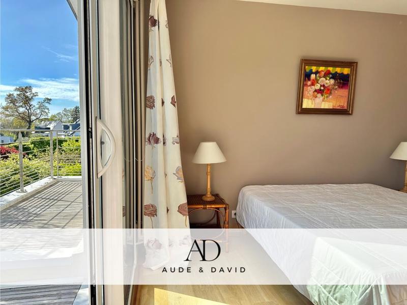 Maison - 220 m² - 8 pièces