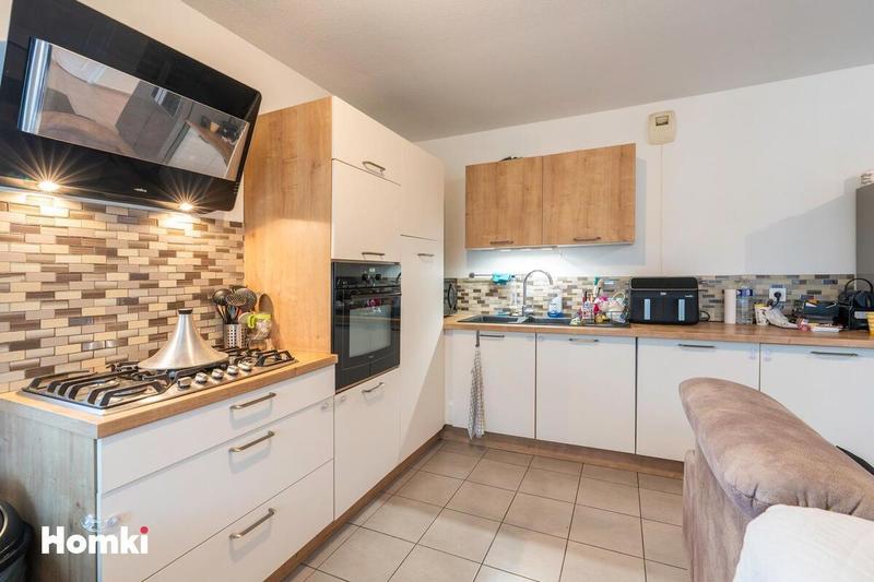 Appartement - 81 m² - 4 pièces