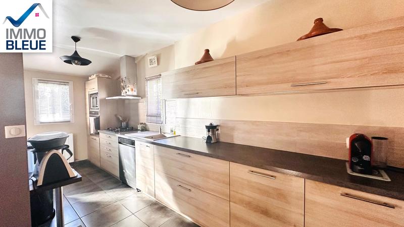 Maison - 140 m² - 5 pièces