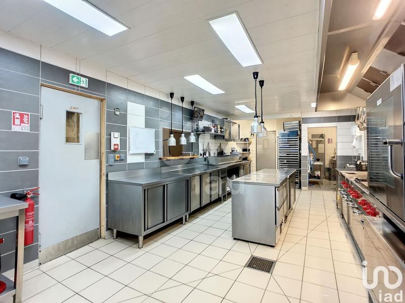 Local commercial - 200 m²