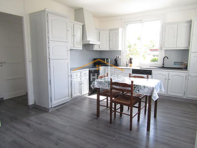 Maison - 98 m² - 5 pièces