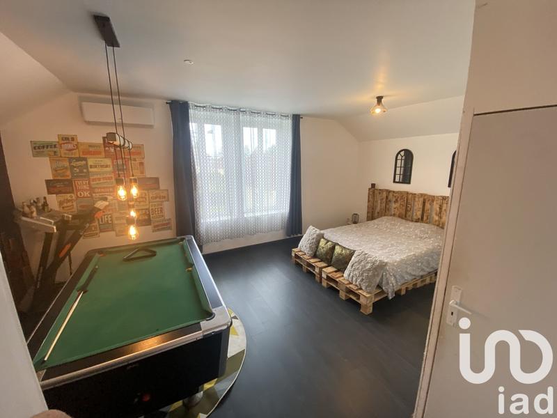 Maison - 215 m² - 9 pièces