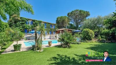 Villa - 155 m² - 5 pièces