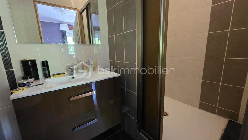 Maison - 300 m² - 10 pièces