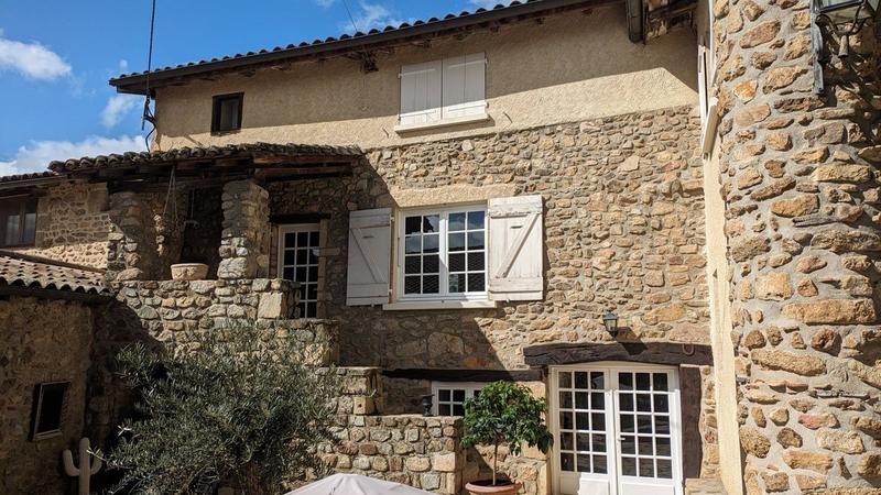 Propriété - 290 m² - 5 pièces