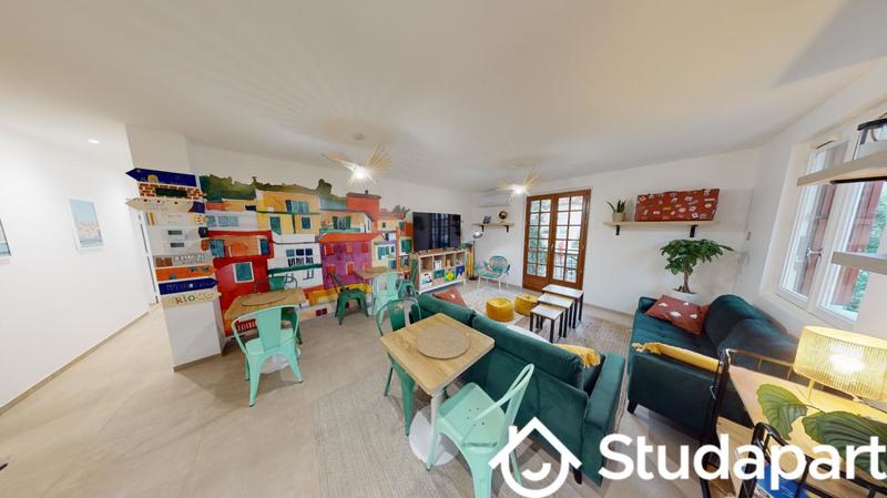 Chambre - 12 m² - 1 pièce