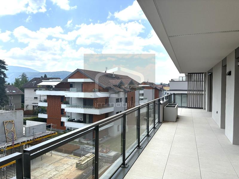 Appartement - 89 m² - 4 pièces