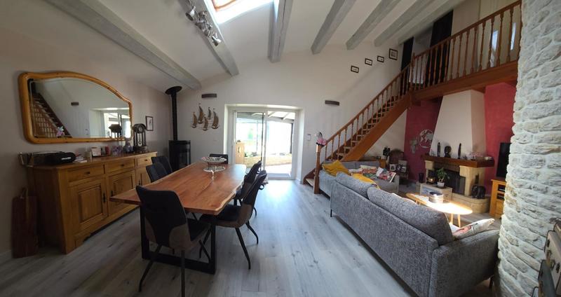 Maison - 162 m² - 4 pièces